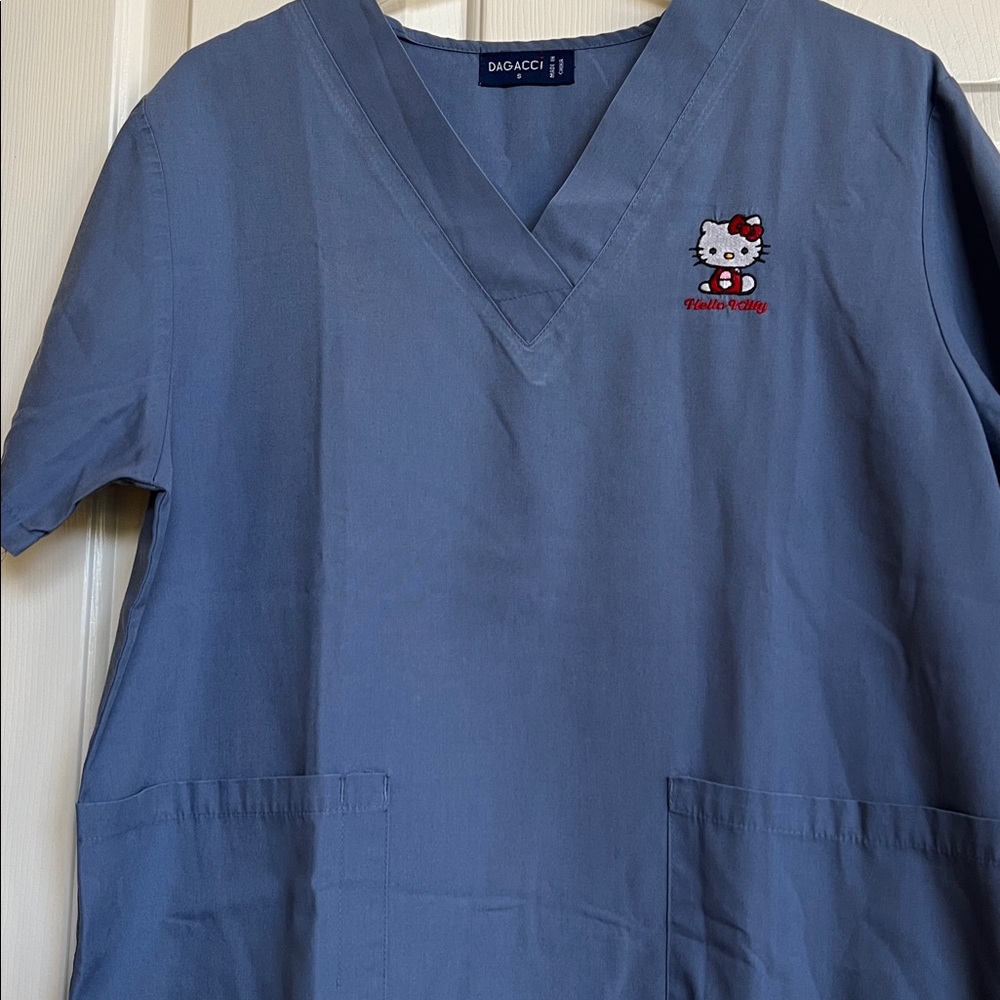 Scrub tops by Dagacci - Picture 3 of 9